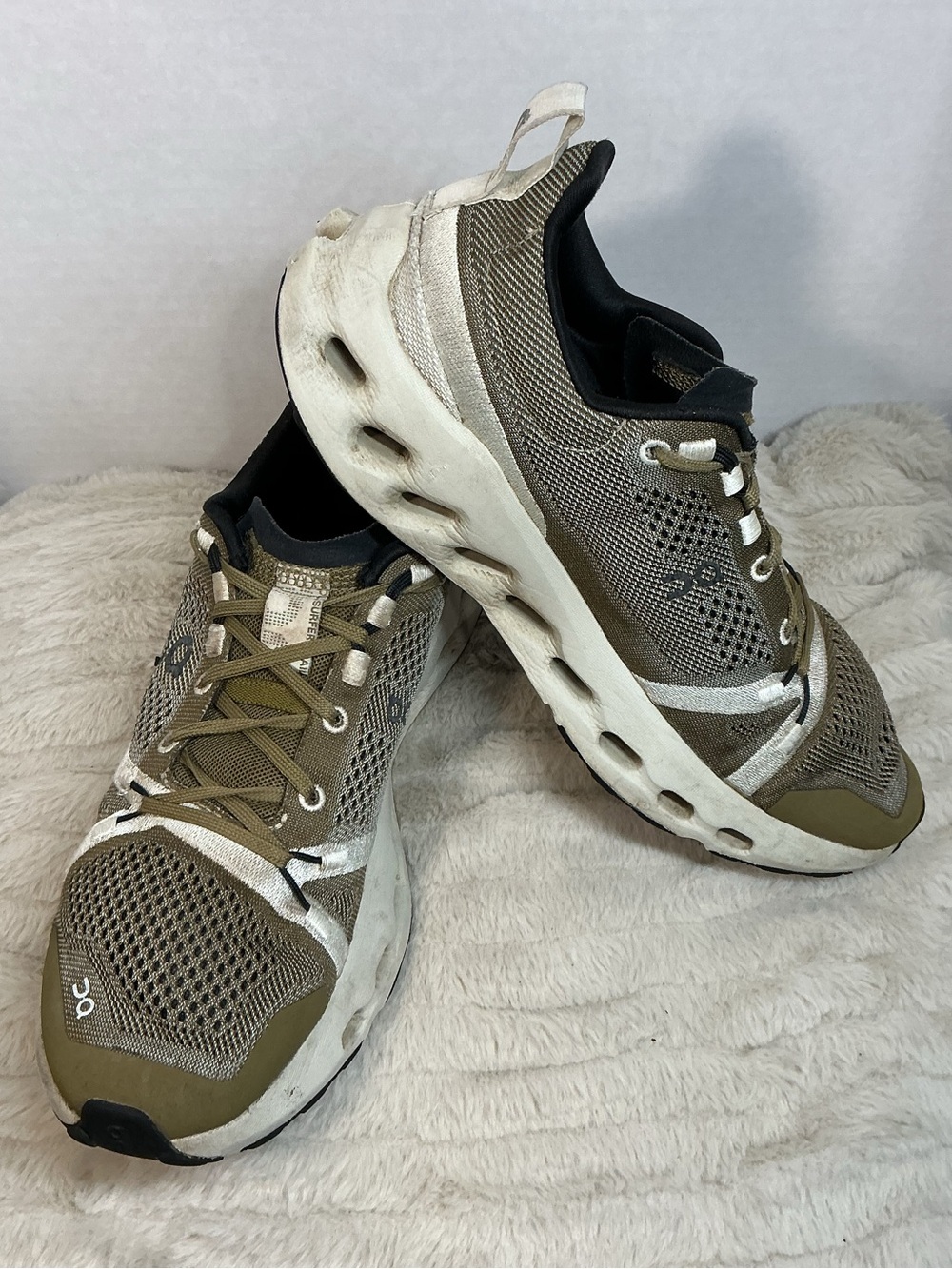 On Cloudsurfer Trail Women’s Size 8.5 Hunter Ice Olive Green Running Shoes